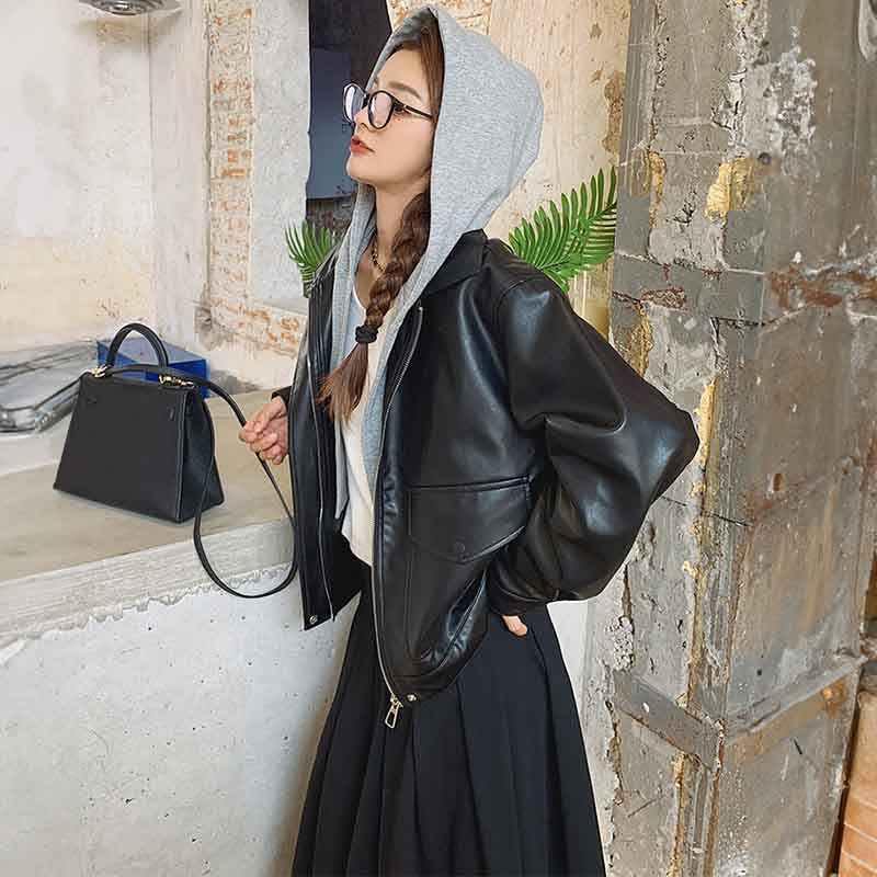 スウェットフード付きレザージャケット