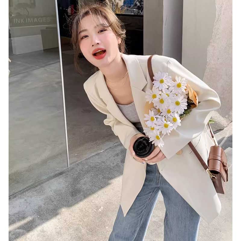 オーバーサイズホワイトテーラードジャケット