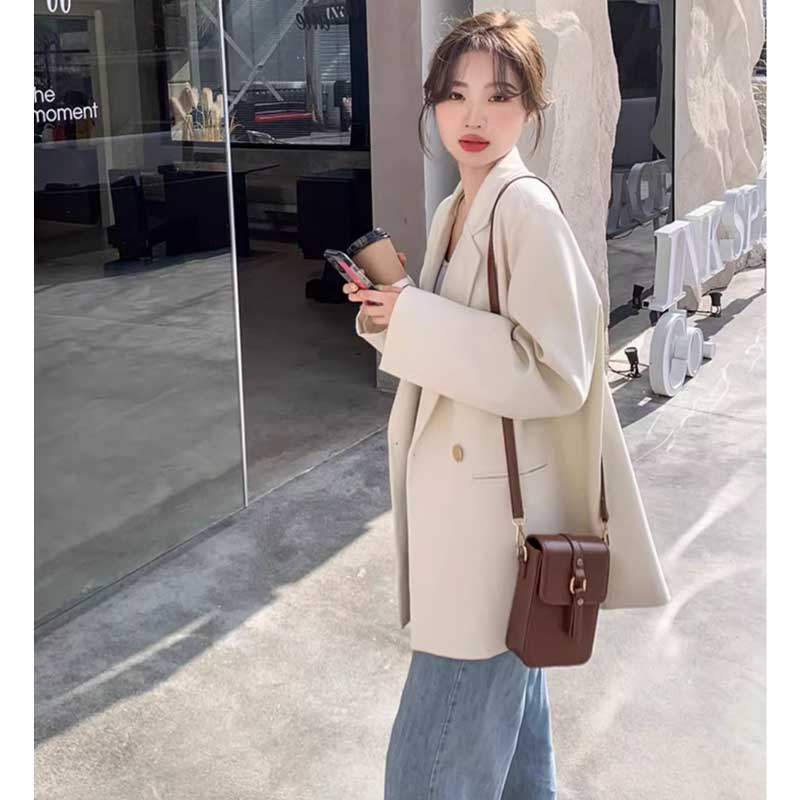 オーバーサイズホワイトテーラードジャケット