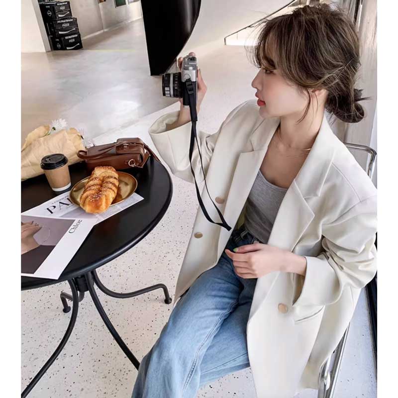 オーバーサイズホワイトテーラードジャケット