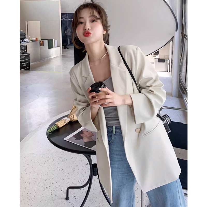 オーバーサイズホワイトテーラードジャケット