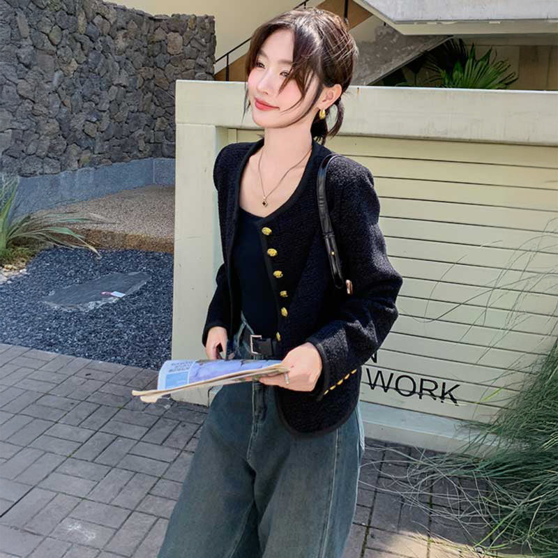 ノーカラーゴールドボタンジャケット