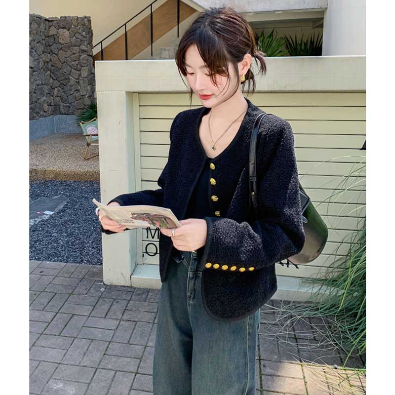 ノーカラーゴールドボタンジャケット