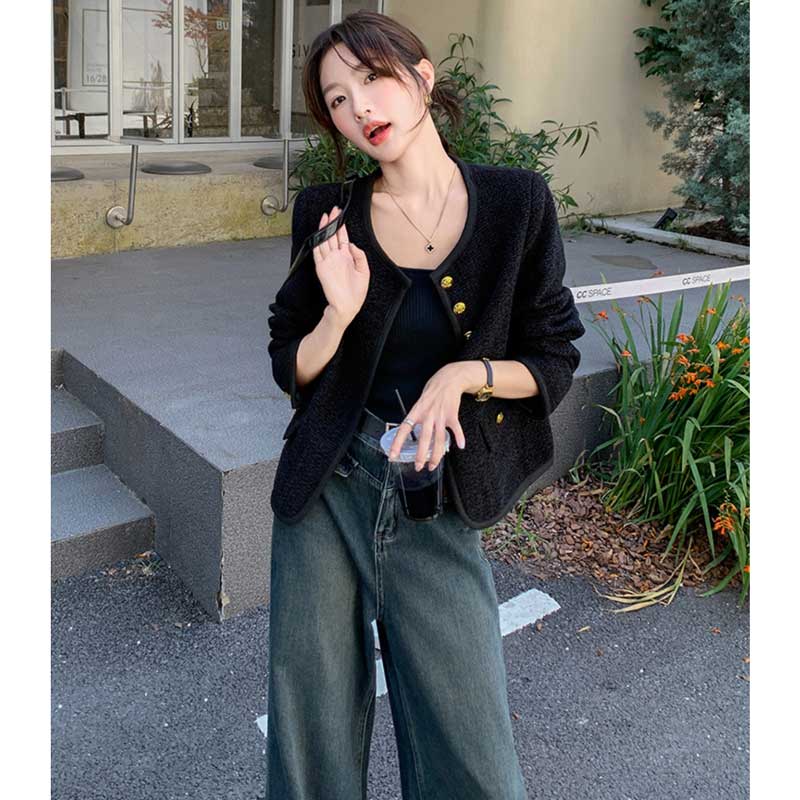 ノーカラーゴールドボタンジャケット