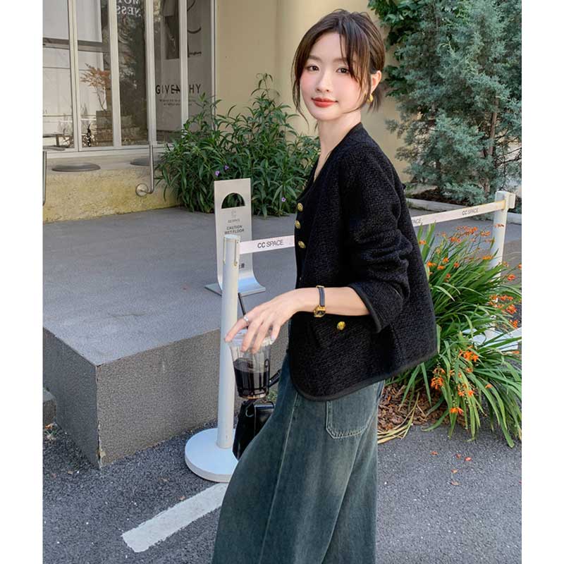 ノーカラーゴールドボタンジャケット