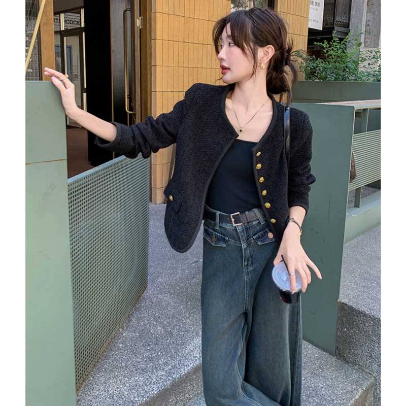 ノーカラーゴールドボタンジャケット