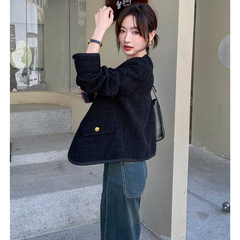 ノーカラーゴールドボタンジャケット