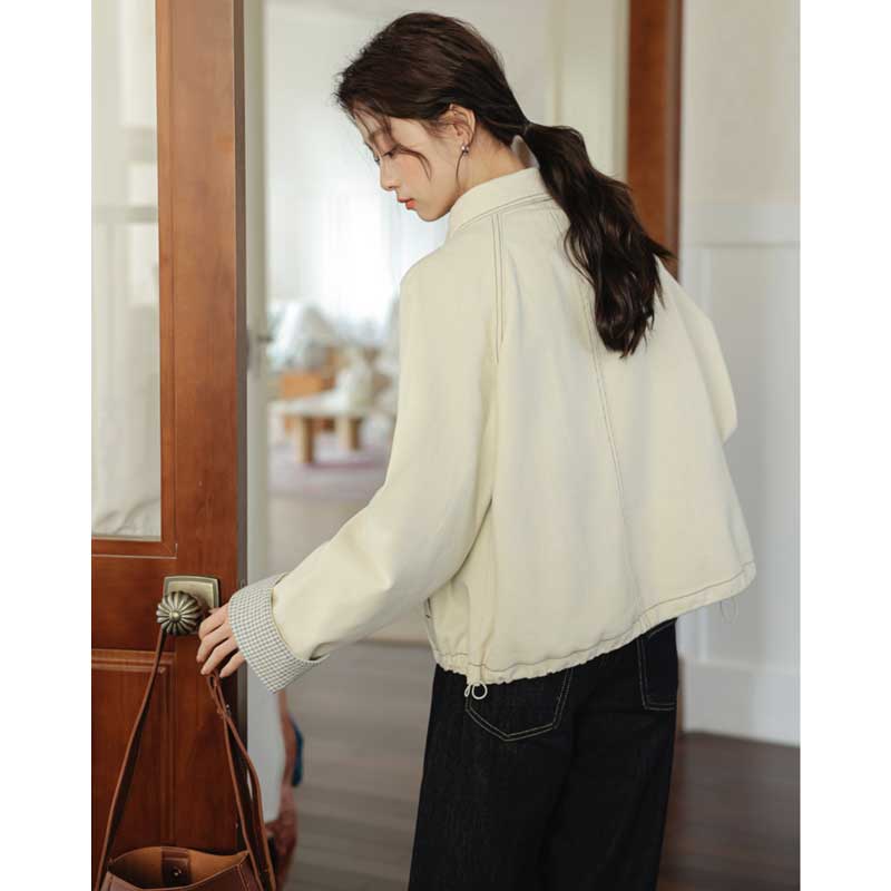 ステッチ入りホワイトジャケット