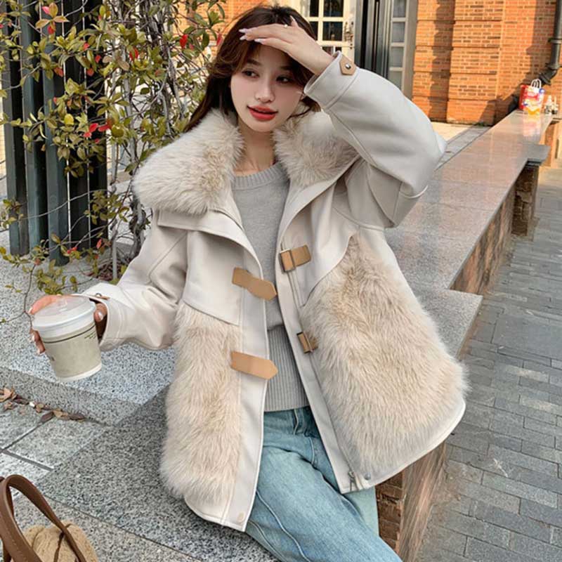 ファー切り替えショートコート