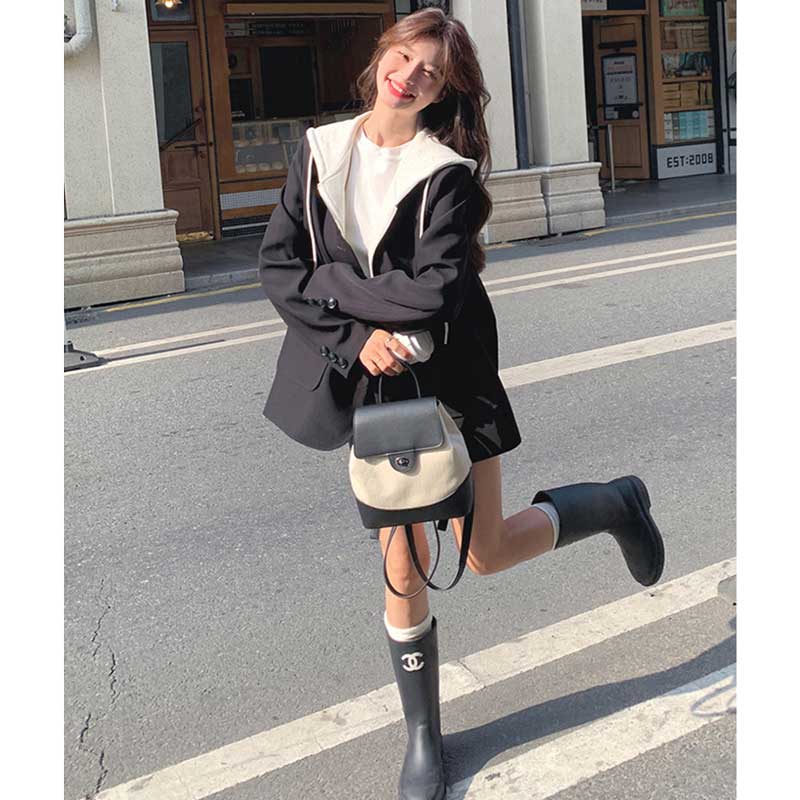 フード付きVネックジャケット