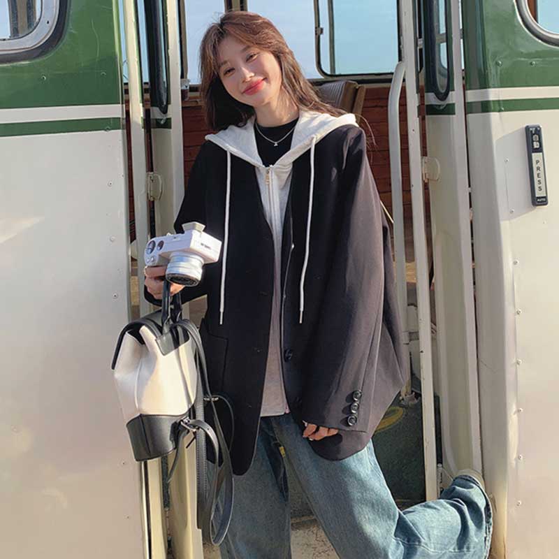 フード付きVネックジャケット