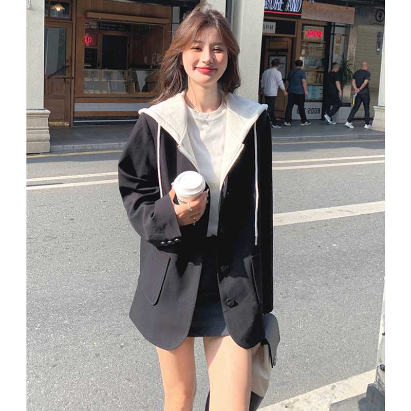 フード付きVネックジャケット