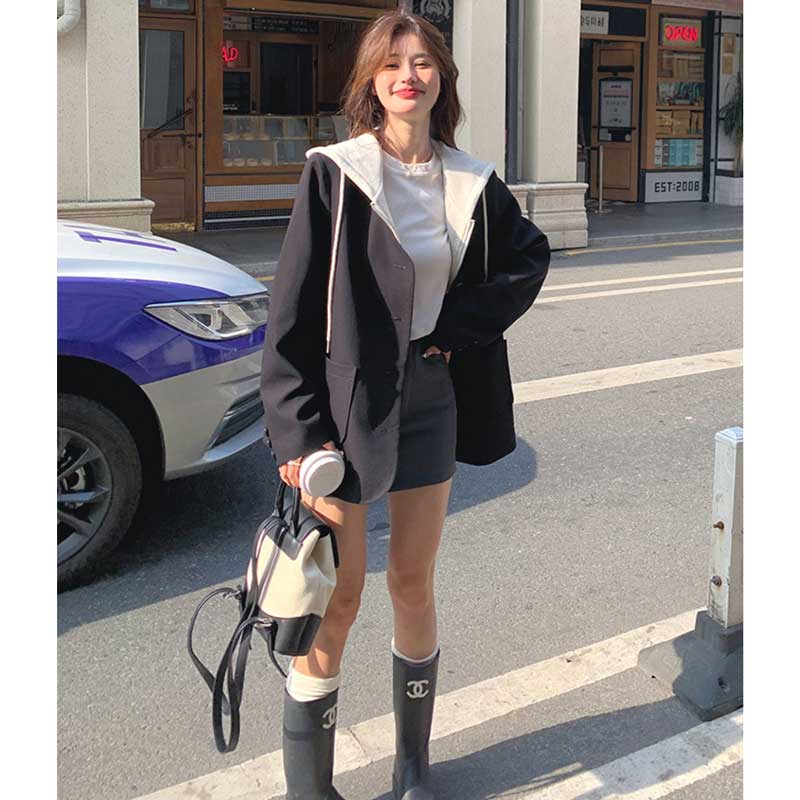 フード付きVネックジャケット