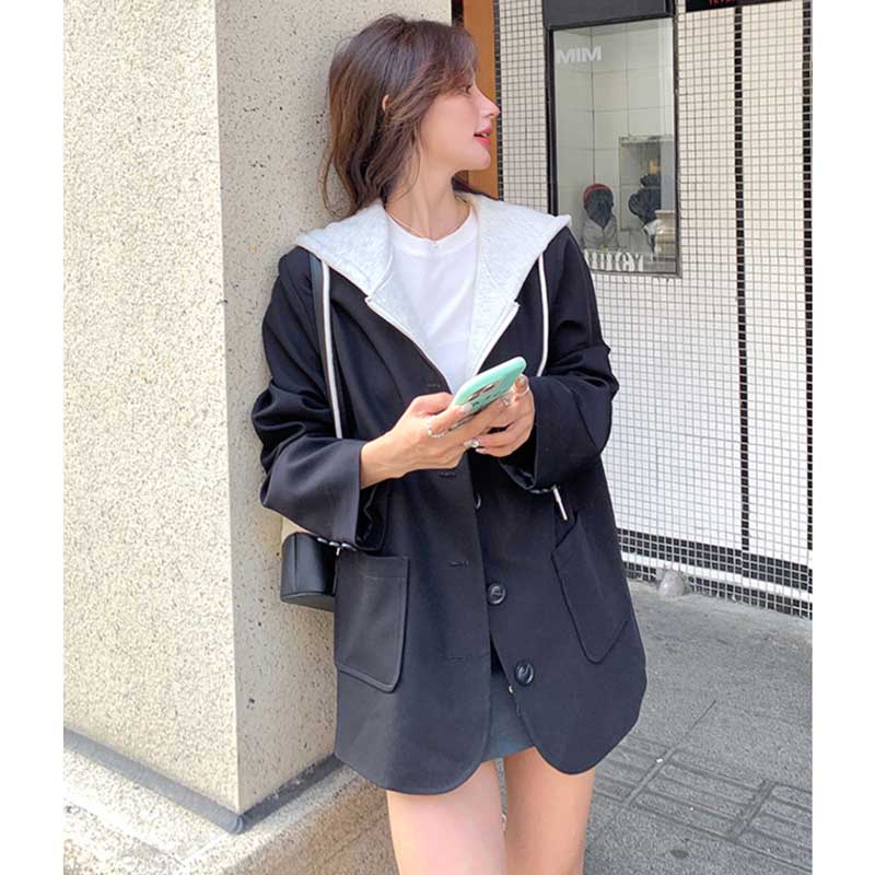 フード付きVネックジャケット