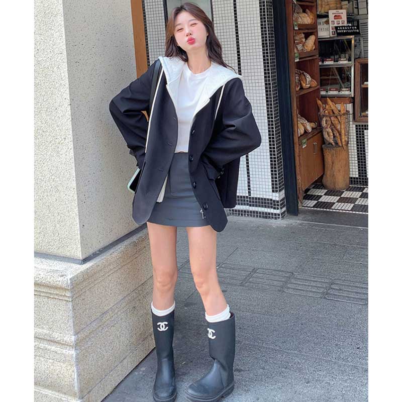 フード付きVネックジャケット