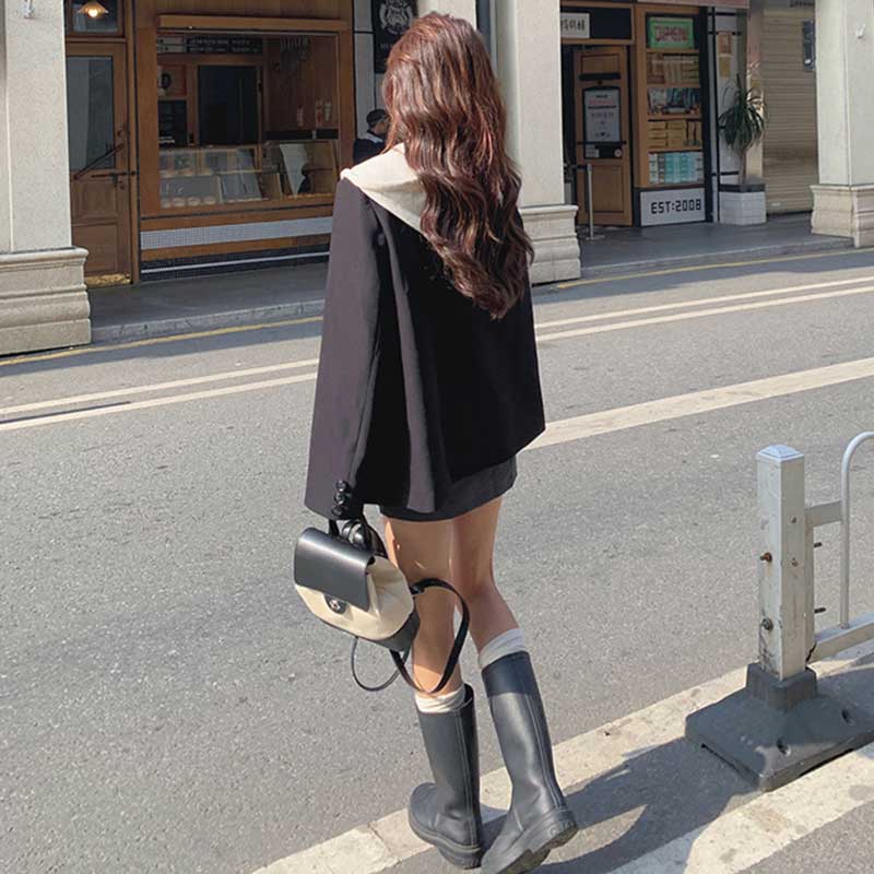 フード付きVネックジャケット