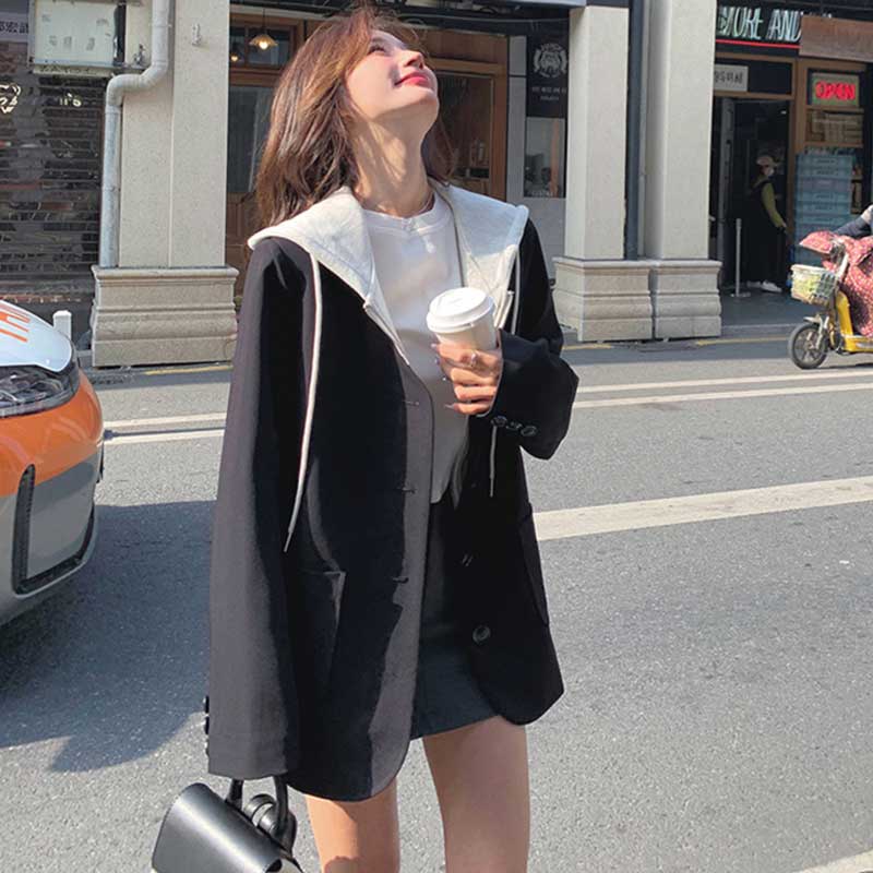 フード付きVネックジャケット