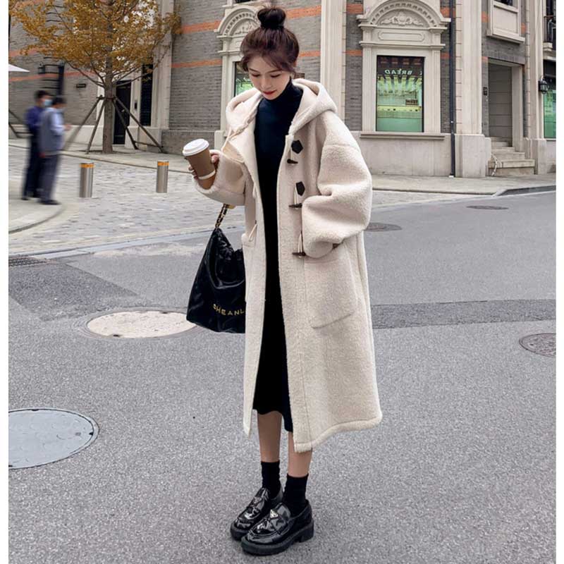 ボアロングダッフルコート