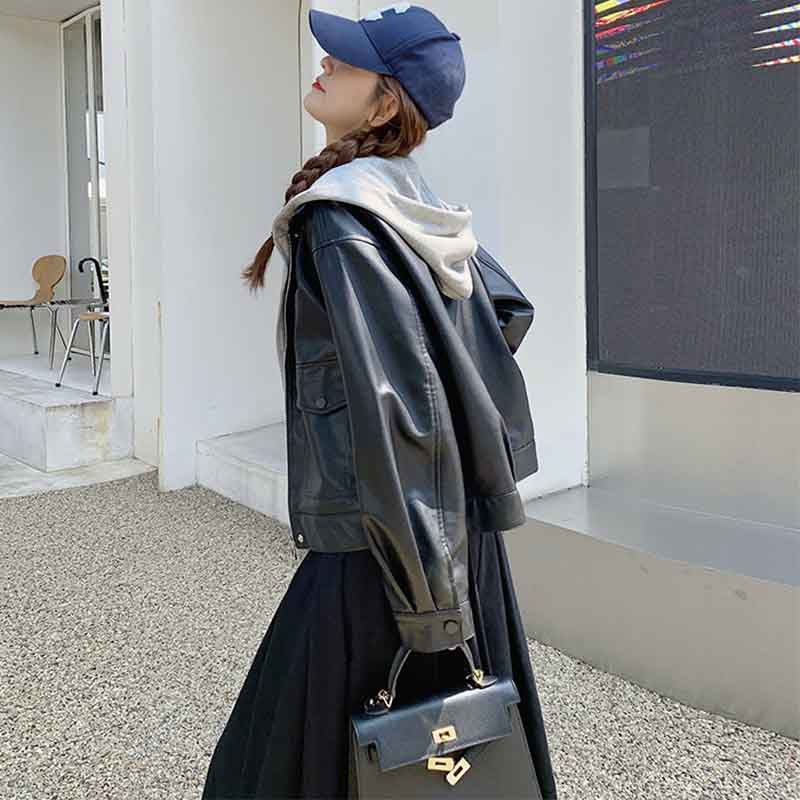 スウェットフード付きレザージャケット