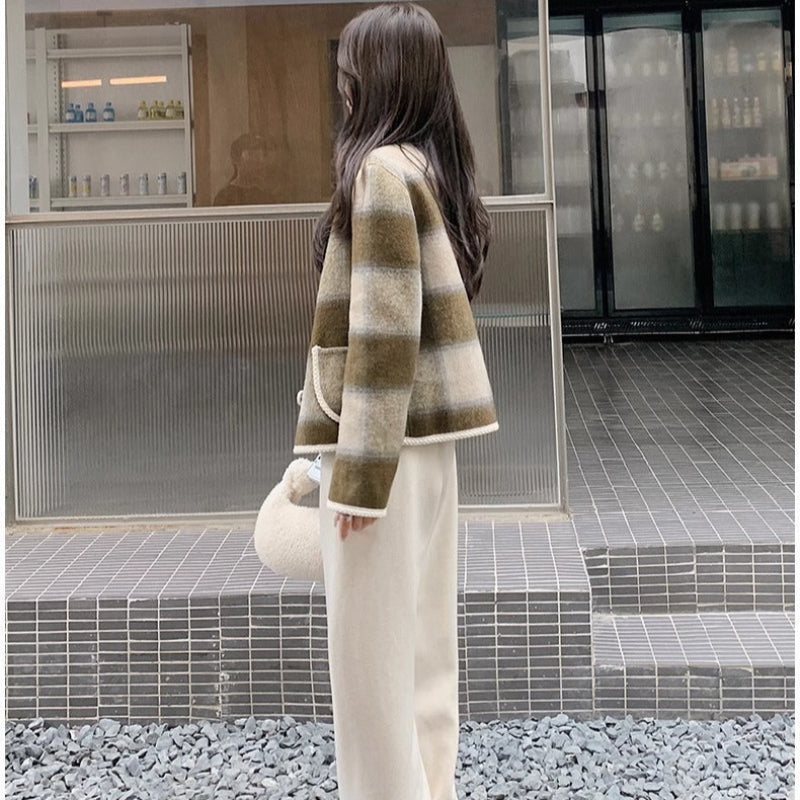 ノーカラーブラウンチェックジャケット