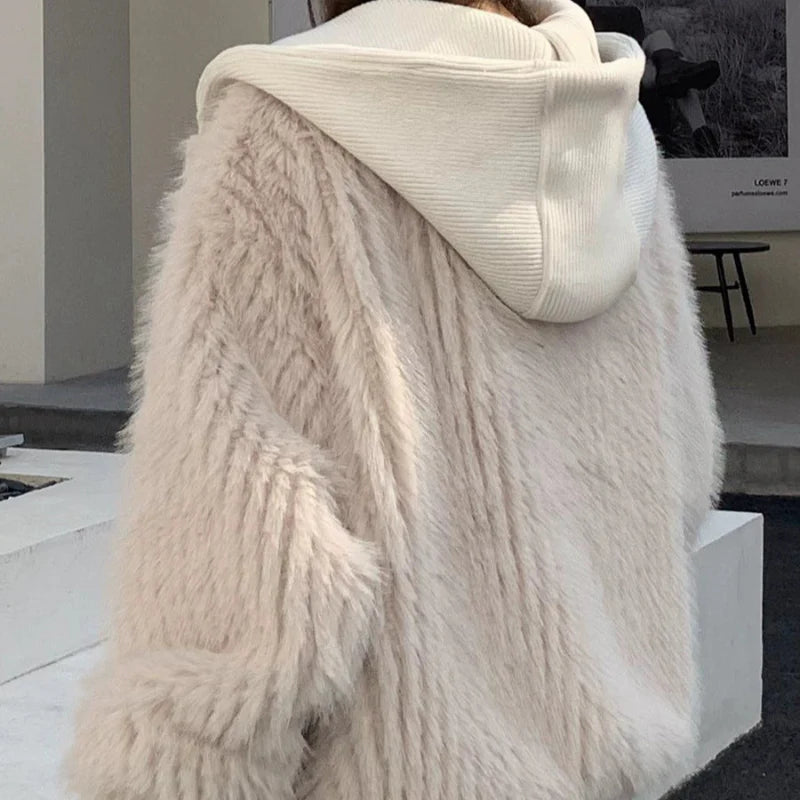 ニットフード付きファージャケット