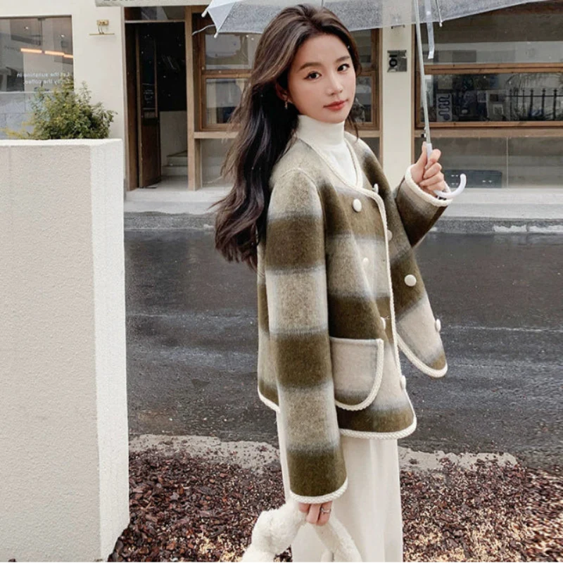 ノーカラーブラウンチェックジャケット