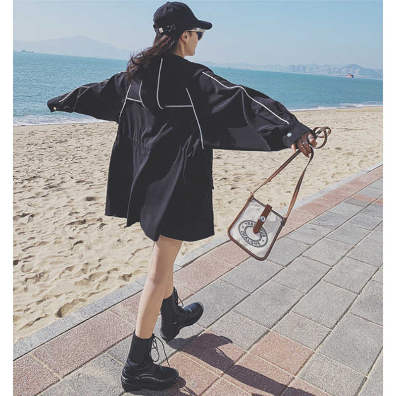 ライン入りオーバーサイズマウンテンパーカー